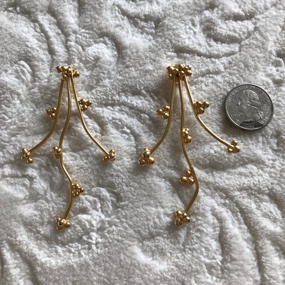 Jill Hopkins Jewelry CÅVIAR FLOWER EARRINGS - Picture 4 of 4